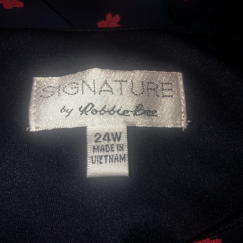 Signature Sheer flowing 3/4 Quarter Long Dress - Picture 14 of 14